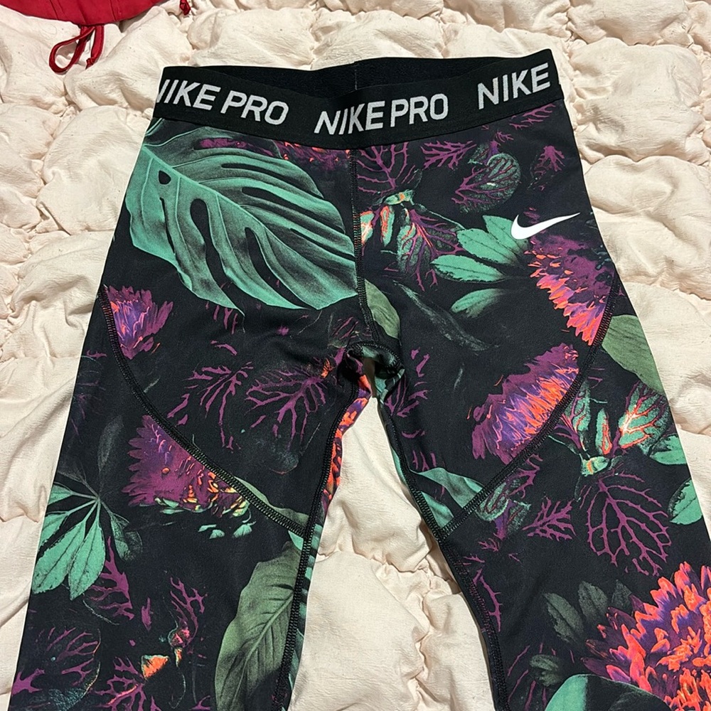 Nike pro leggings